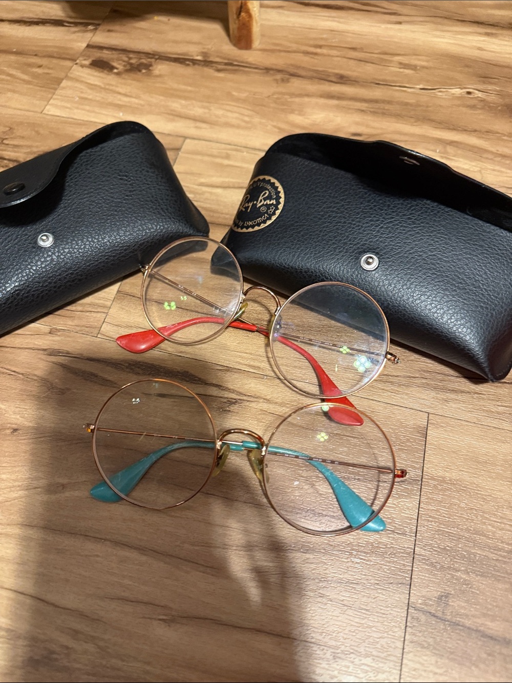 Ray-Ban Gold Round Frames with Red and Teal Temple Tips vintage